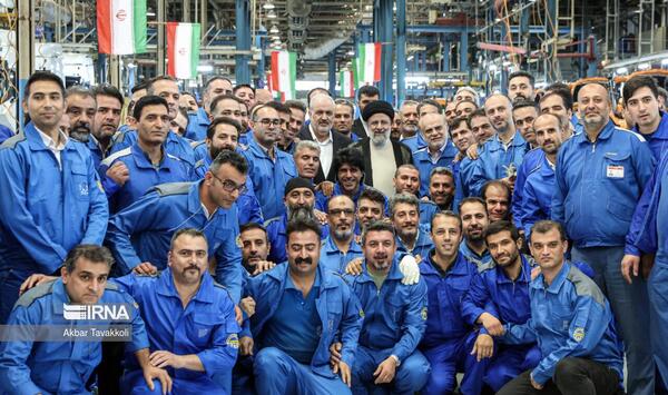 عکس یادگاری رئیسی