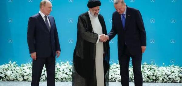 عکس یادگاری رئیسی