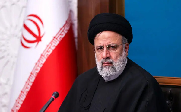 عکس یادگاری رئیسی