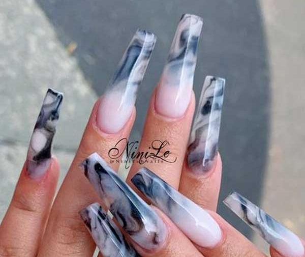 عکس مدل کاشت ناخن کوتاه سفید