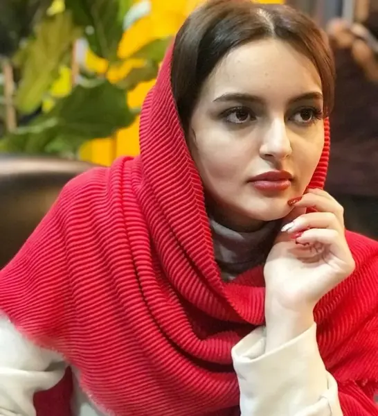 عکس نیلوفر پارسا