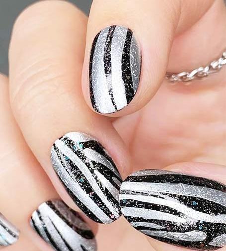 عکس ژلیش ناخن رنگ مشکی