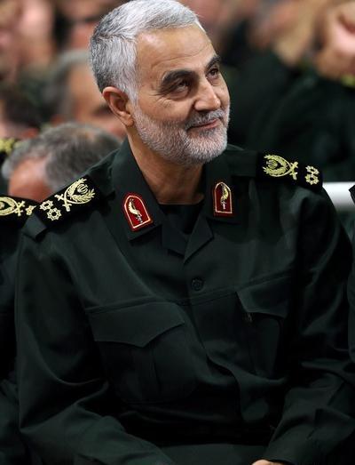 عکس لبخند سردار سلیمانی