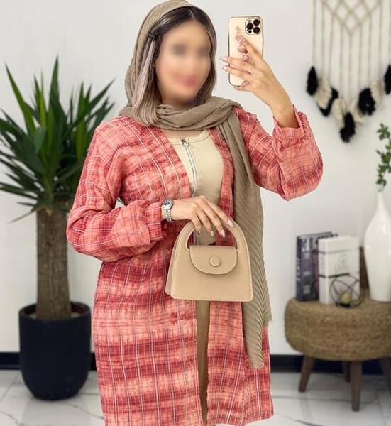 عکس مانتو رنگ هلویی