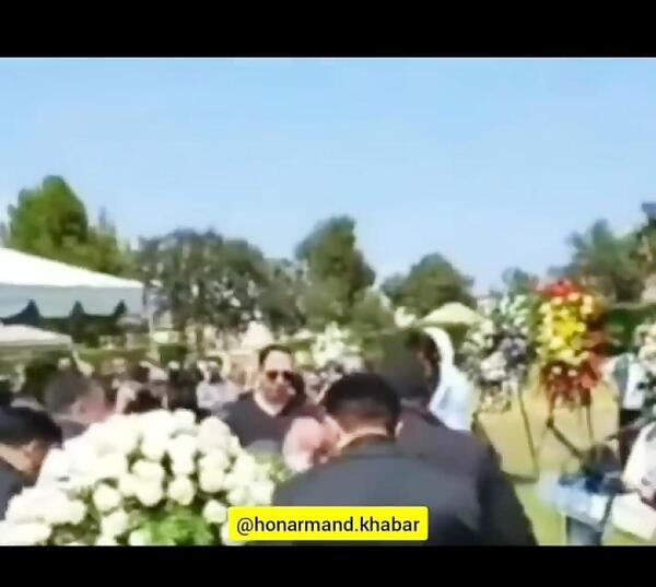 عکس خاکسپاری شهرام کاشانی