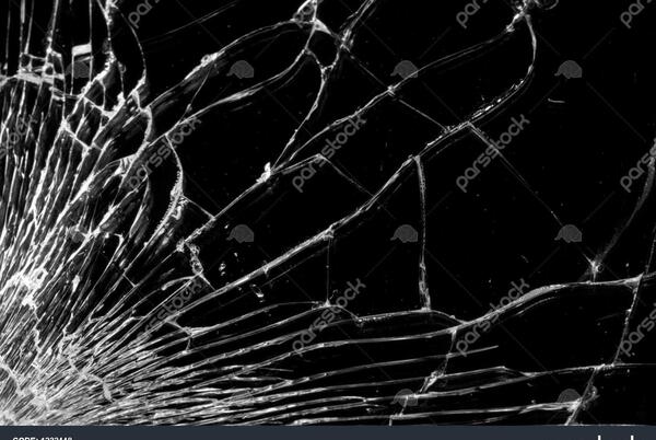 عکس تصویر زمینه شکسته