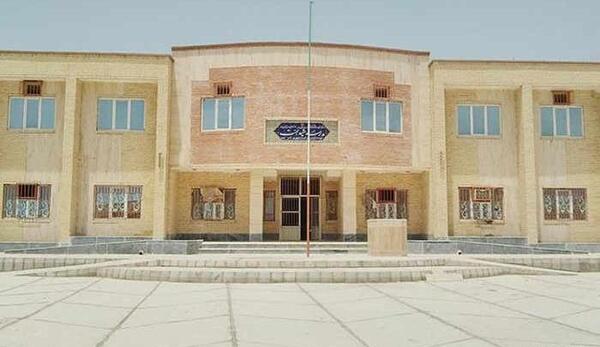 عکس مدرسه چابهار