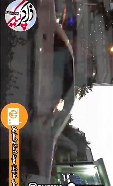 عکس دست بوسی حداد عادل و فرح پهلوی