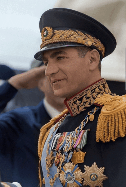 عکس رضا خان در تخت جمشید