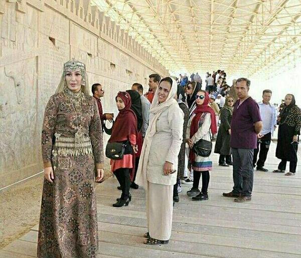 عکس رضا خان در تخت جمشید