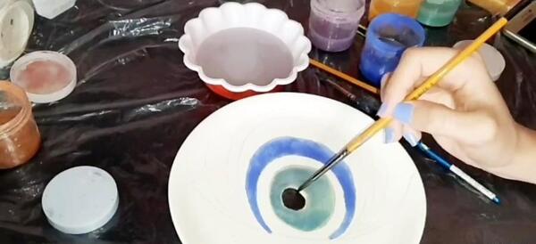 عکس طرح نقاشی روی ظرف سفال