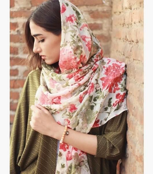عکس سارا احمدی