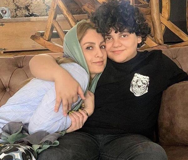 عکس شقایق تاجیک