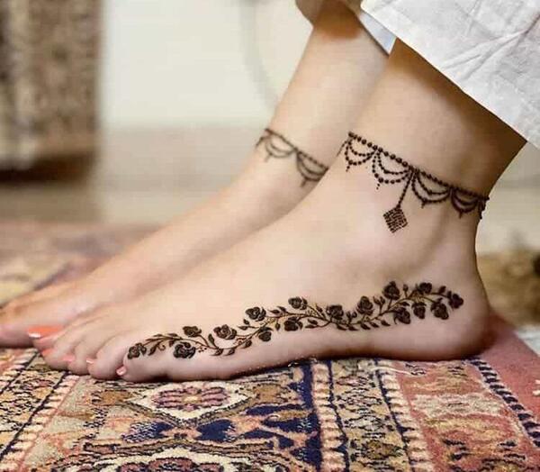 عکس تتوی دست با حنا