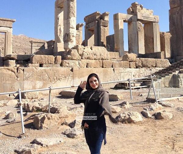 عکس بدون روسری نیوشا ضیغمی