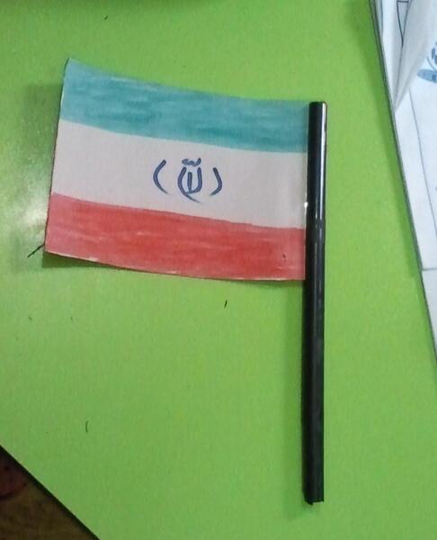 عکس پرچم ایران کاردستی
