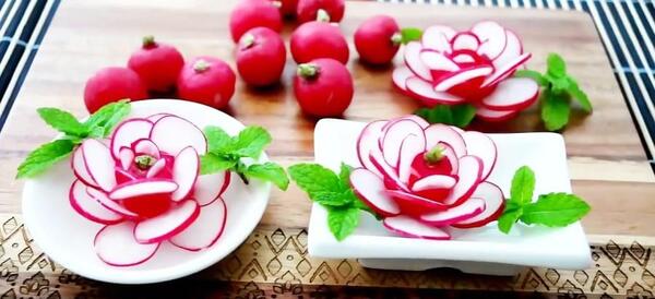 عکس ایده تزیین پفیلا یلدا