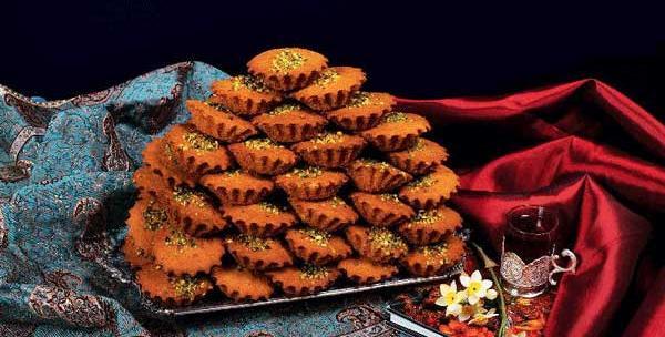 عکس شیرینی حاج خلیفه رهبر یزد