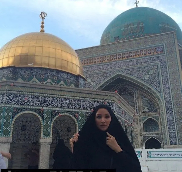 عکس فرح در حرم امام رضا
