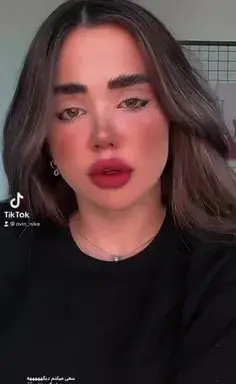 عکس نیکا فلاحی در ترکیه ویسگون
