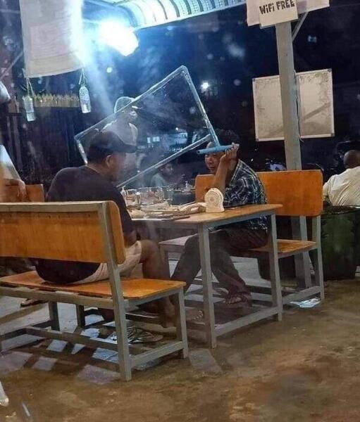 عکس فرشته سمت چپ