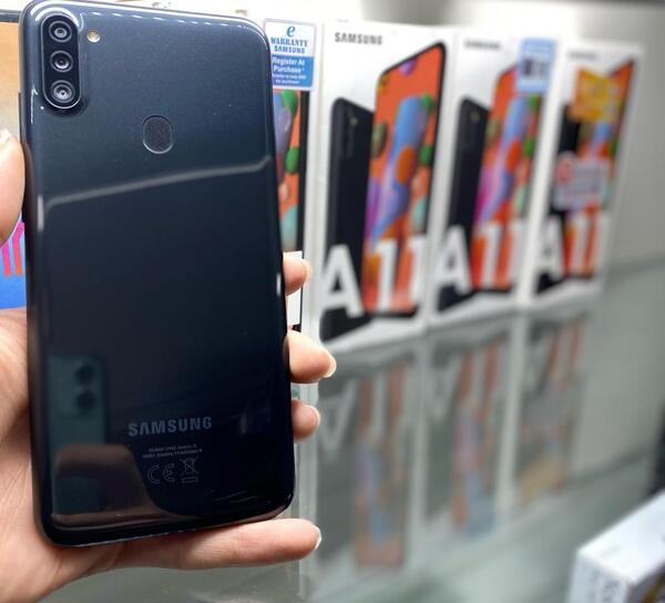 عکس گوشی اپل لند