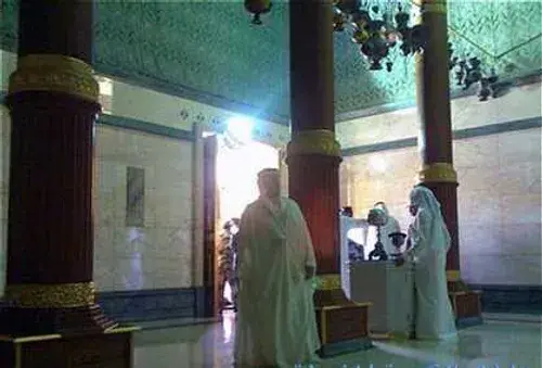 عکسی از داخل خانه خدا