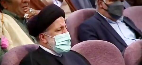 عکسی از داخل خانه خدا