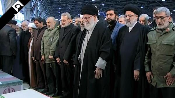 عکس رهبر گریه