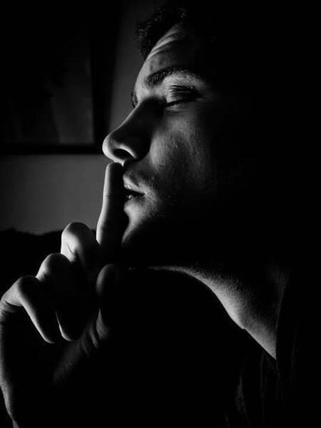 عکس سیاه پسرانه برای پروفایل