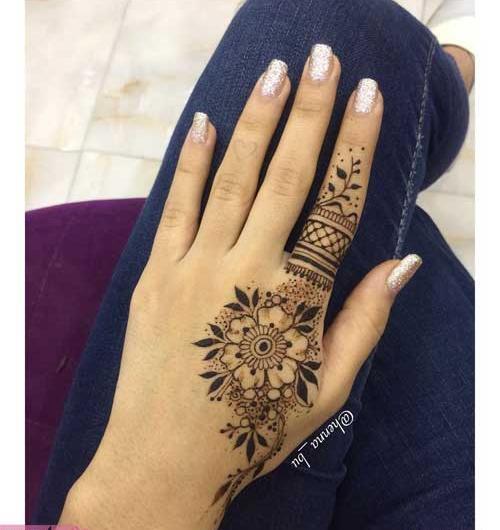 عکس نقش حنا روی دست عروس