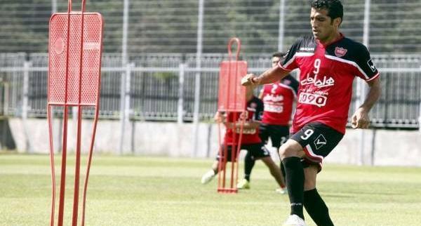 عکس وحید امیری با لباس پرسپولیس
