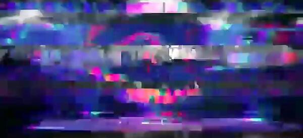 عکس رانندگی ارشا اقدسی در برنامه دست فرمون