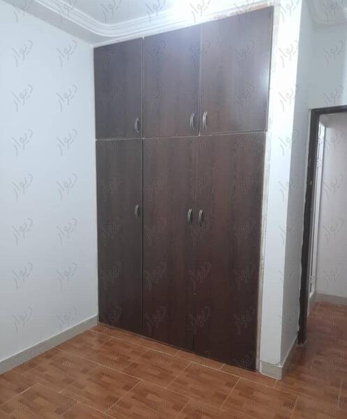 عکس کمد دیواری قهوه ای