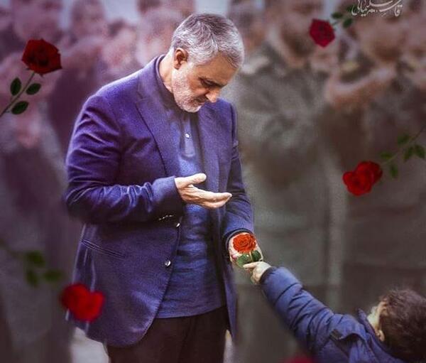 عکس رهبر و حاج قاسم