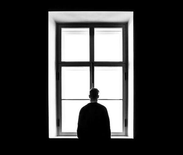 عکس پسرانه غمگین بدون متن