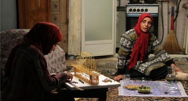 عکس بیتا در سریال چرخ و فلک