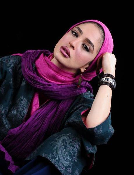 عکس پای عسل بدیعی