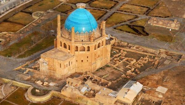 عکس داخل گنبد سلطانیه