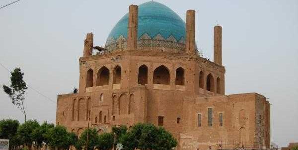 عکس داخل گنبد سلطانیه