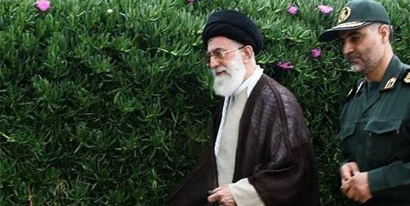 عکس حاج قاسم با لباس نظامی