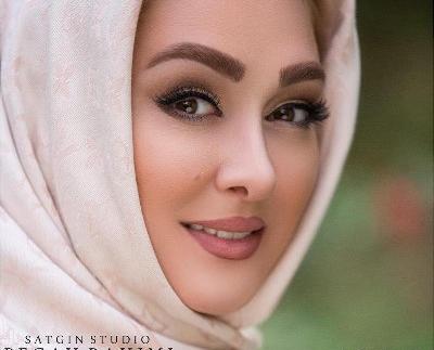 عکس الهام حمیدی در خارج
