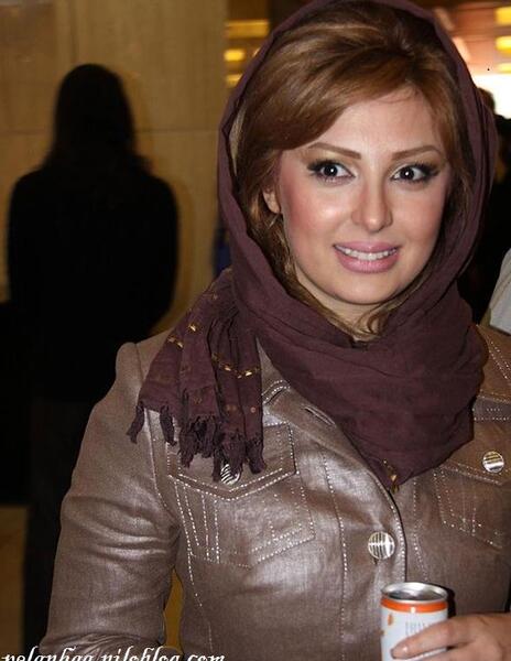عکس نیوشا ضیغمی پای