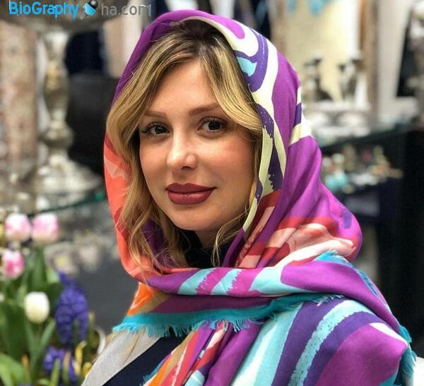 عکس نیوشا ضیغمی پای
