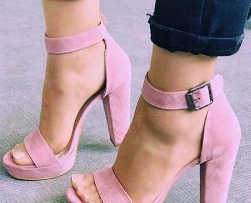 عکس کفش پاشنه بلند دخترانه ۱۲ ساله