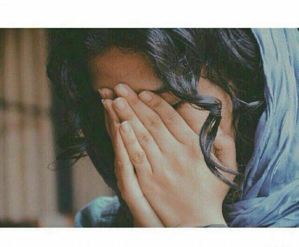 عکس دختر غمگین ناراحتی
