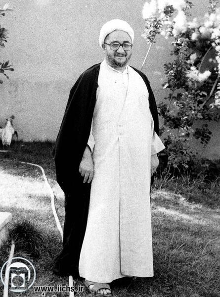 عکس صادق خلخالی