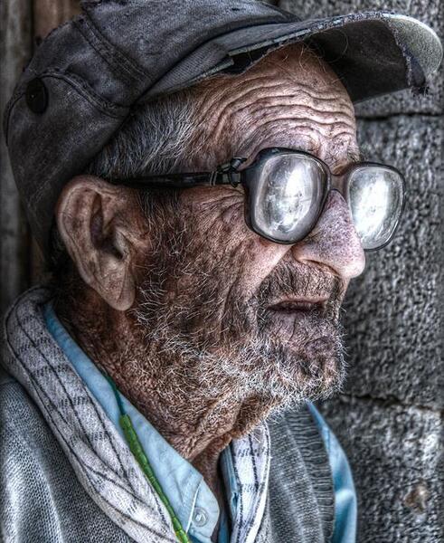 عکس پرتره چهره مرد