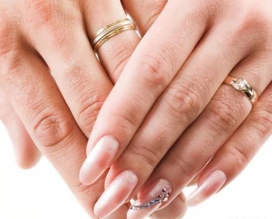 عکس مدل ناخن عروس زرشکی