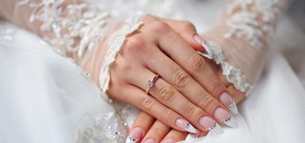 عکس مدل ناخن عروس زرشکی